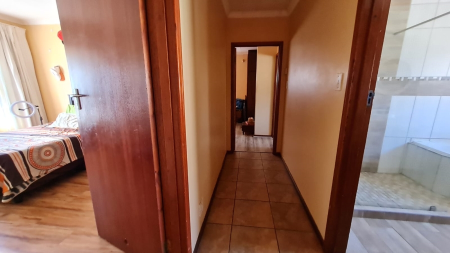 3 Bedroom Property for Sale in Heiderand Western Cape